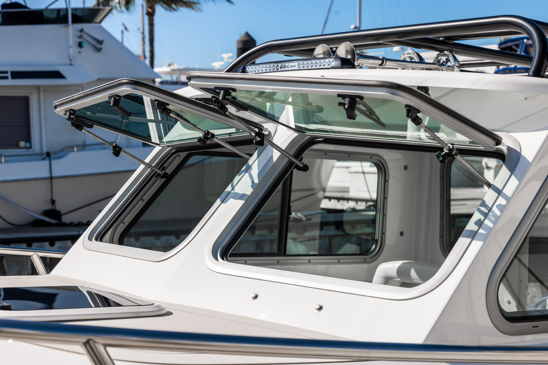 Parker 247 Explorer