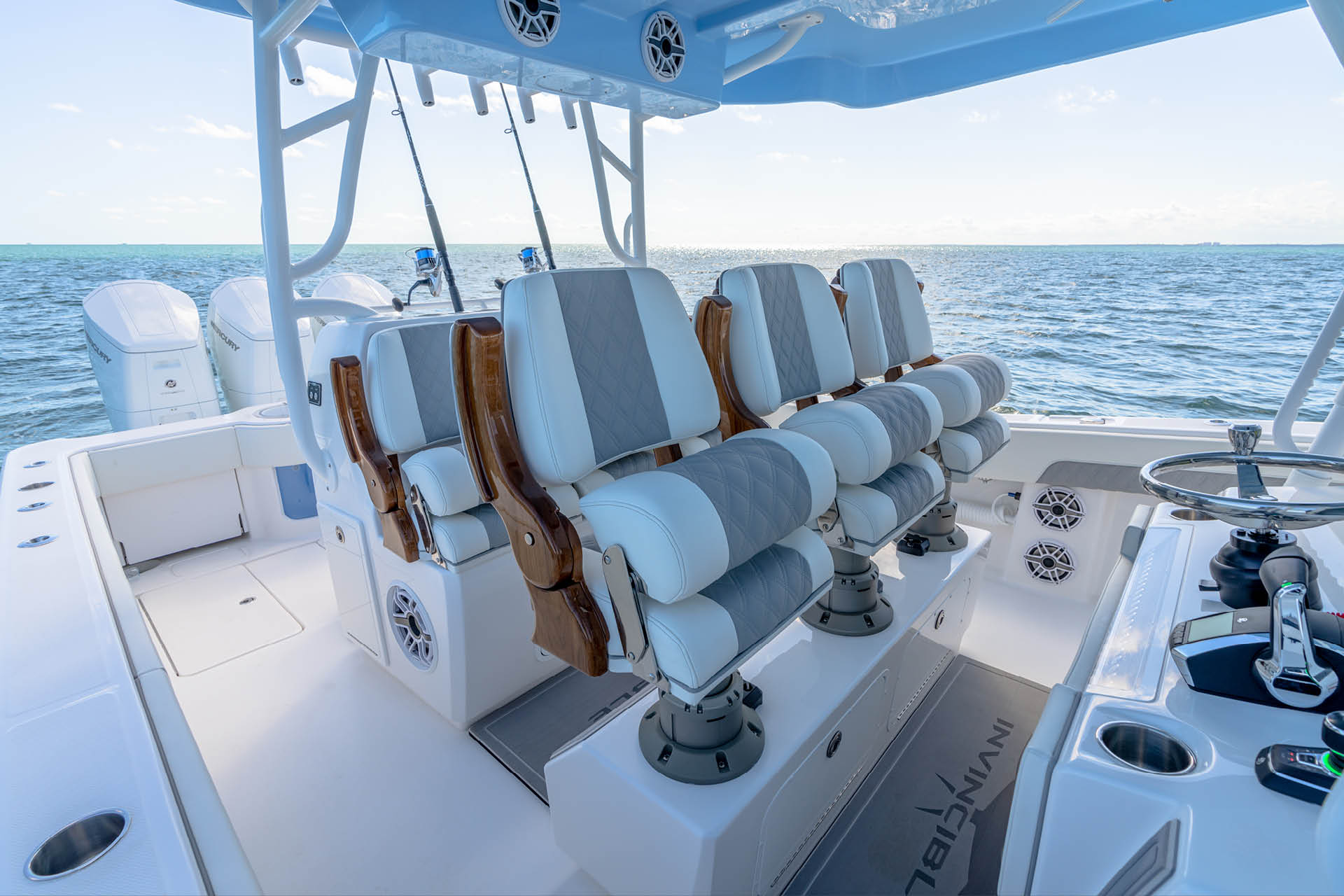 Invincible 43 Open Fisherman