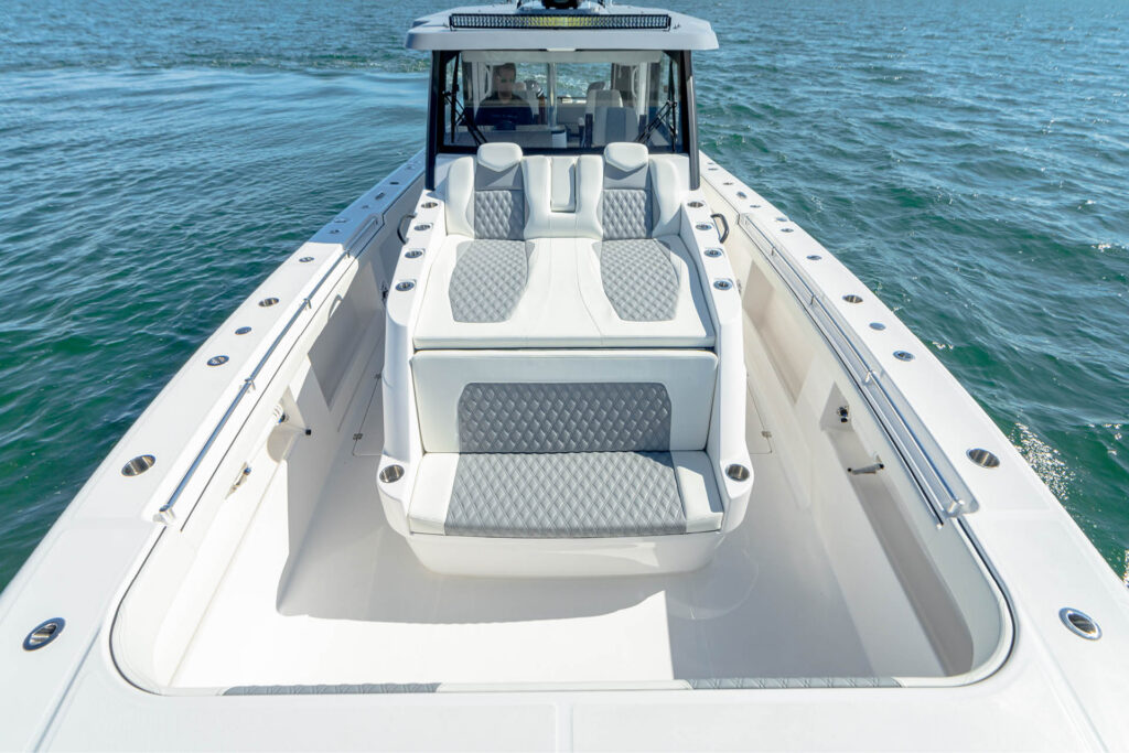 Invincible 46 Pilot House
