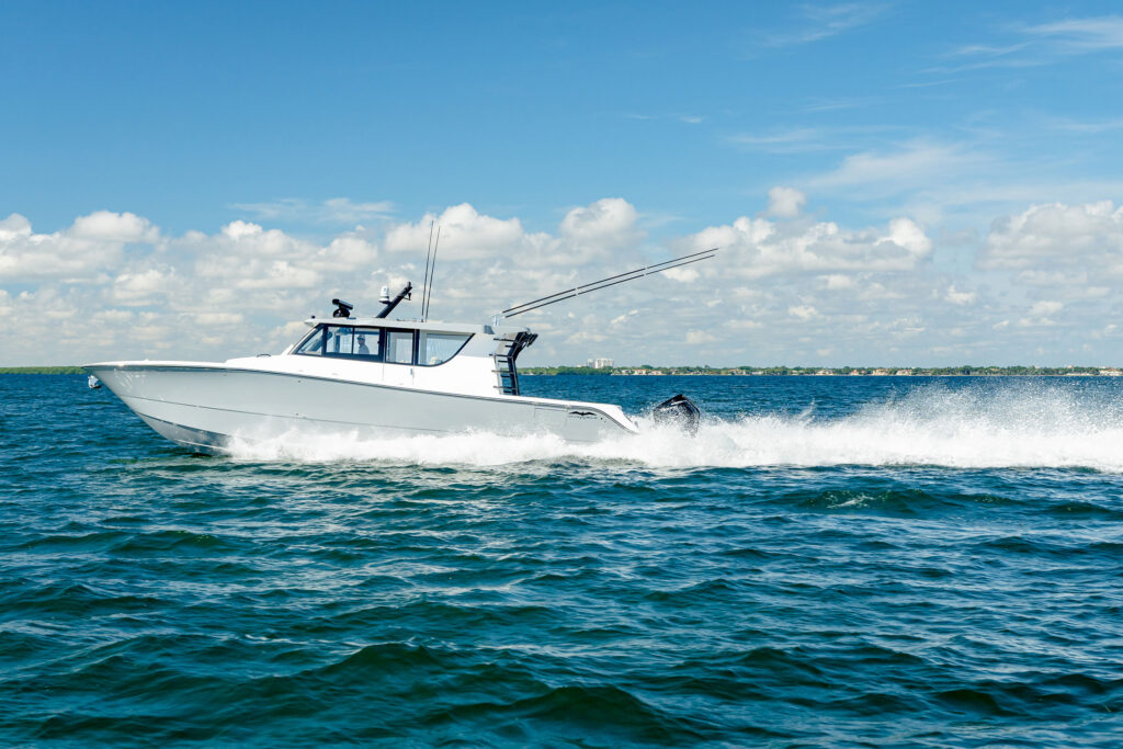 Invincible 46 Pilot House