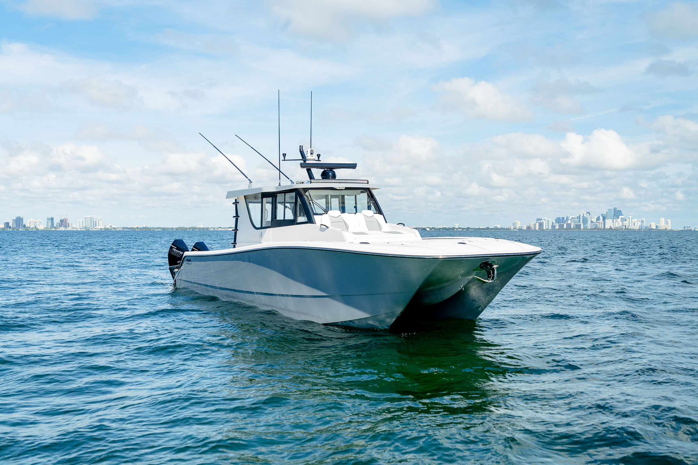 Invincible 46 Pilot House