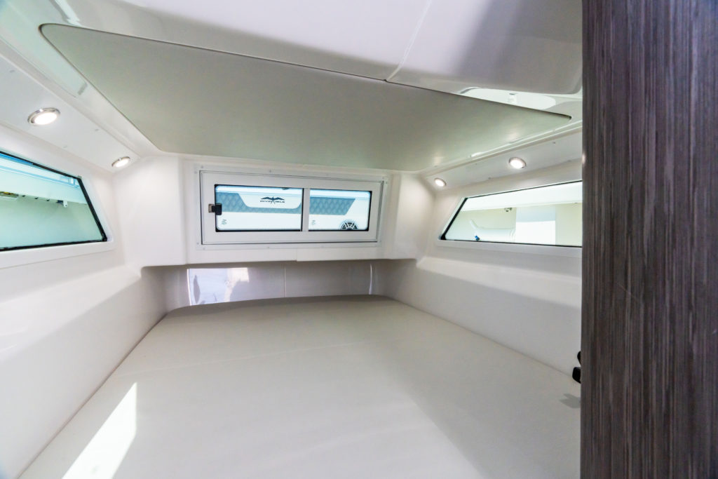 Invincible 46 Pilot House