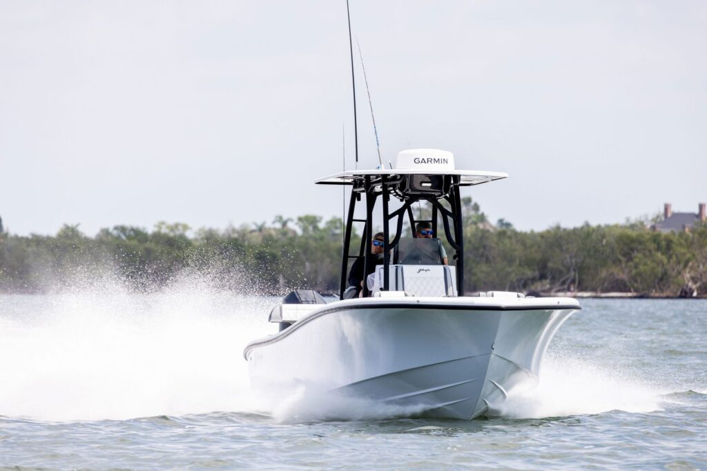 YellowFin 26 Hybrid