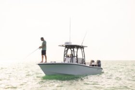 YellowFin 26 Hybrid