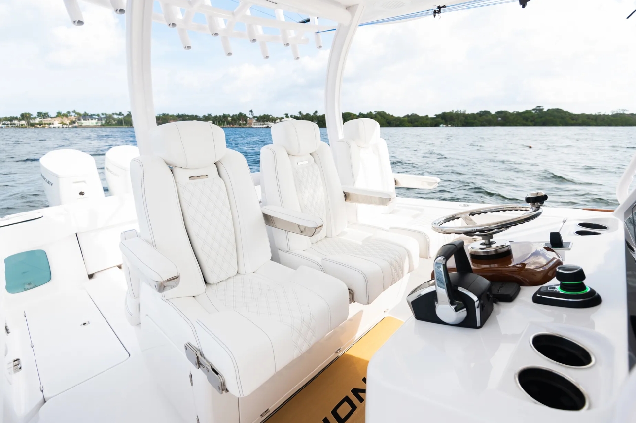 Phenom 37 Center Console