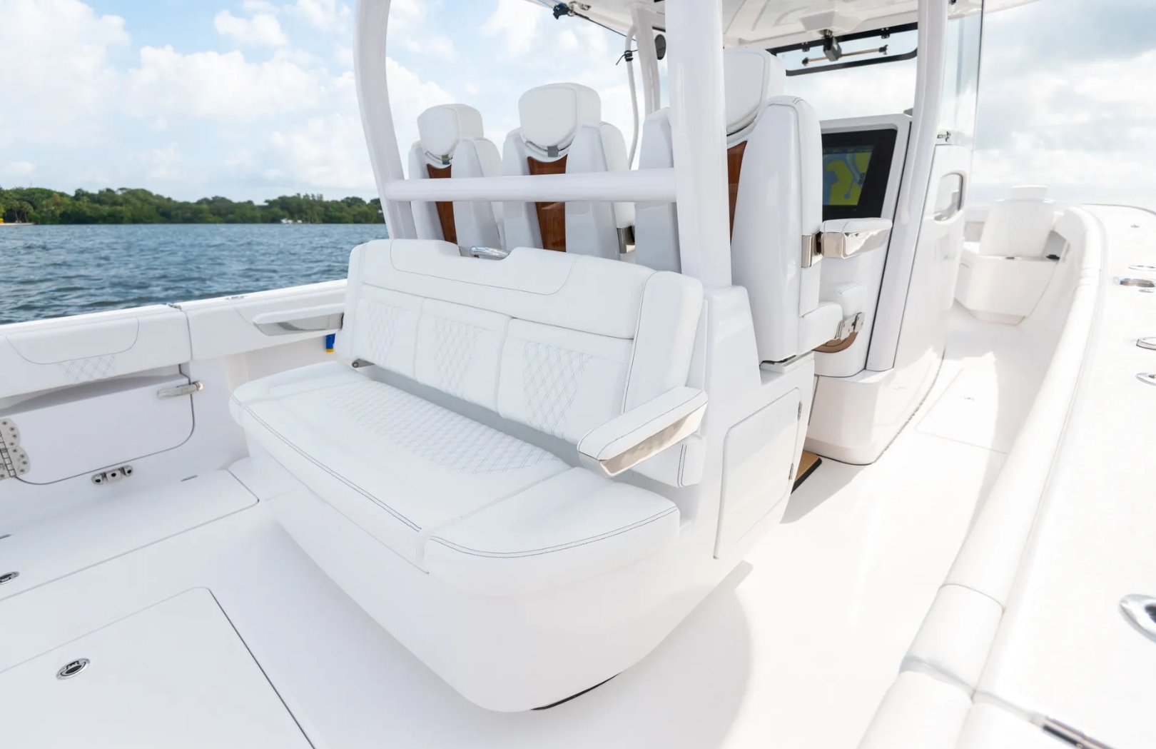 Phenom 37 Center Console