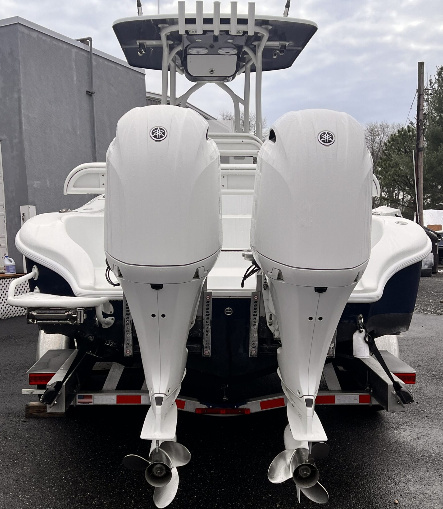 2021 Yellowfin 26 Hybrid
