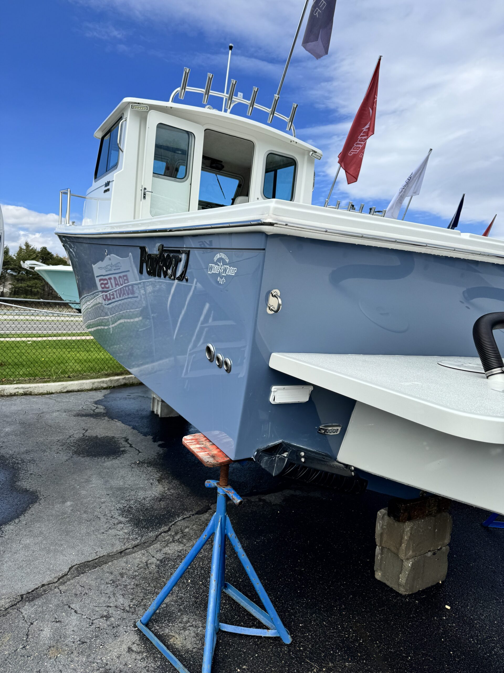 2025 Parker 2520 Pilot House