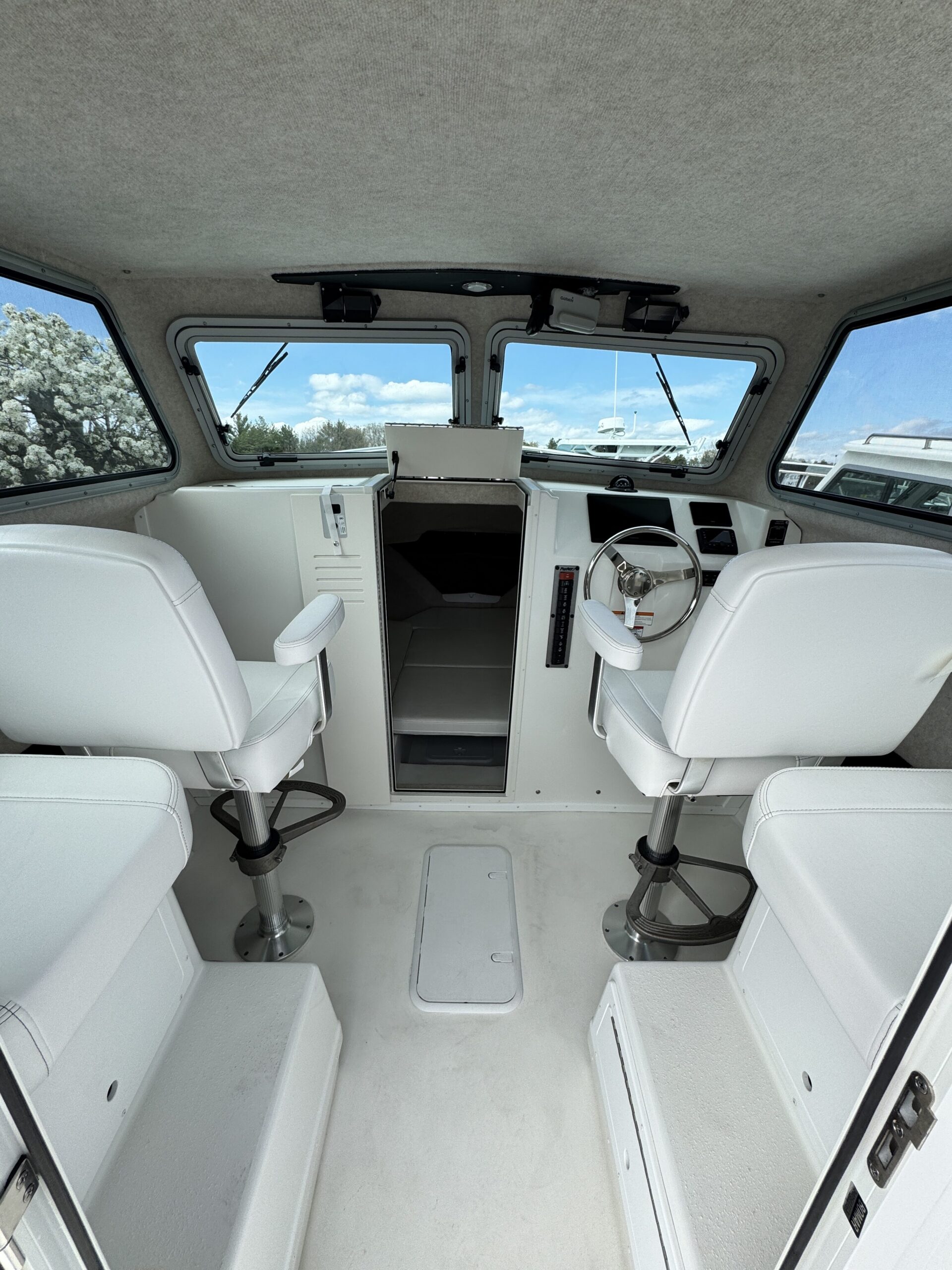 2025 Parker 2520 Pilot House